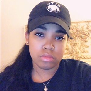 Meet your Posher, Victoria